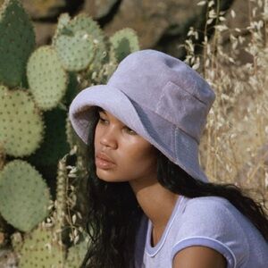 Lack of Color Wave lilac bucket hat size medium/ large new